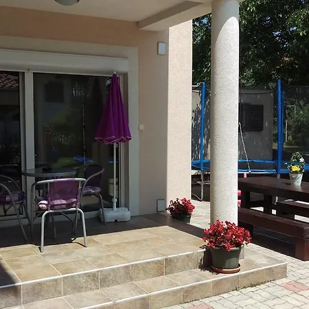 Apartment Casa Eni Drazice Exterior photo